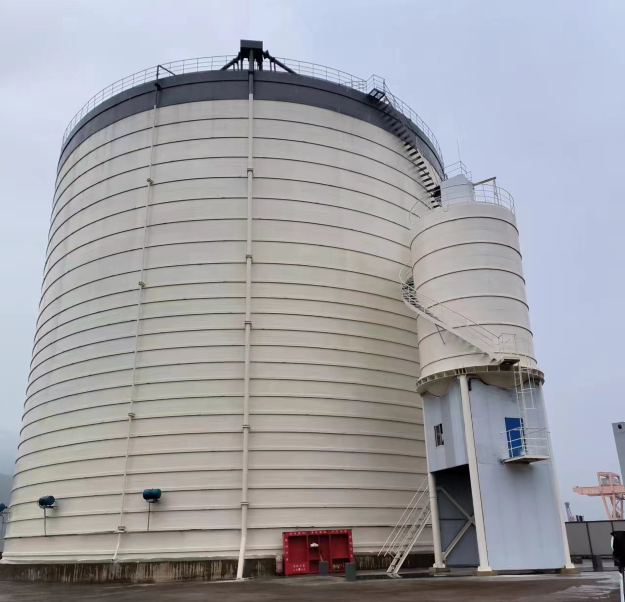 岳普湖10万吨水泥钢板库